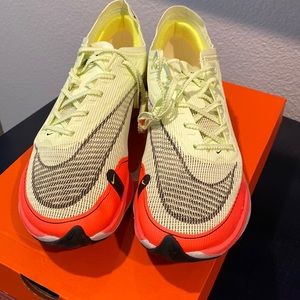 IKE ZOOMX VAPORFLY NEXT%2.